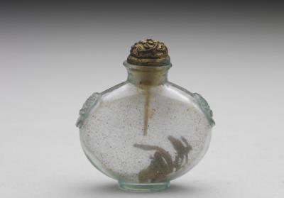 图片[2]-Light-blue transparent glass snuff bottle with a beast-head shoulder-ring design, 18th-19th century, Qing dynasty-China Archive